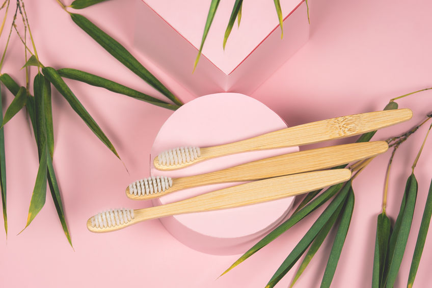 Spazzolini in bambù. L’alternativa ecologica agli spazzolini in plastica.